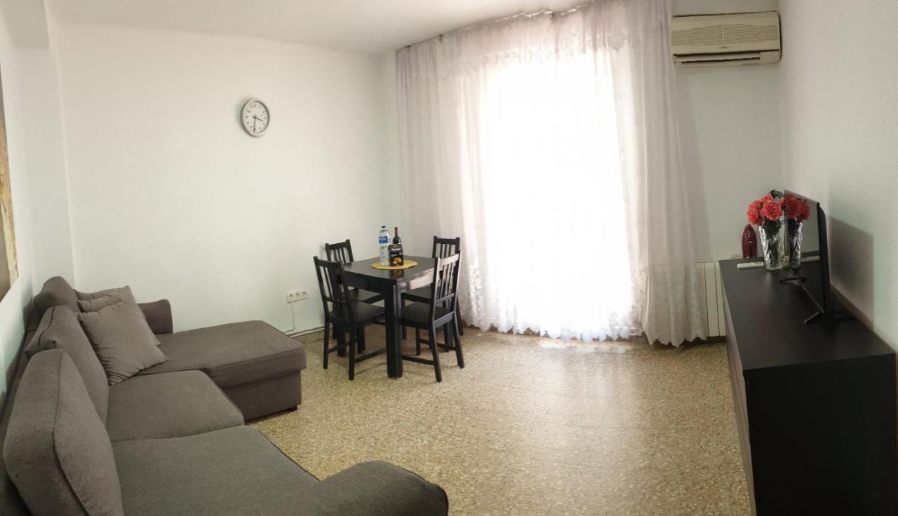 Apartment For 6 People. Valencia Exteriör bild