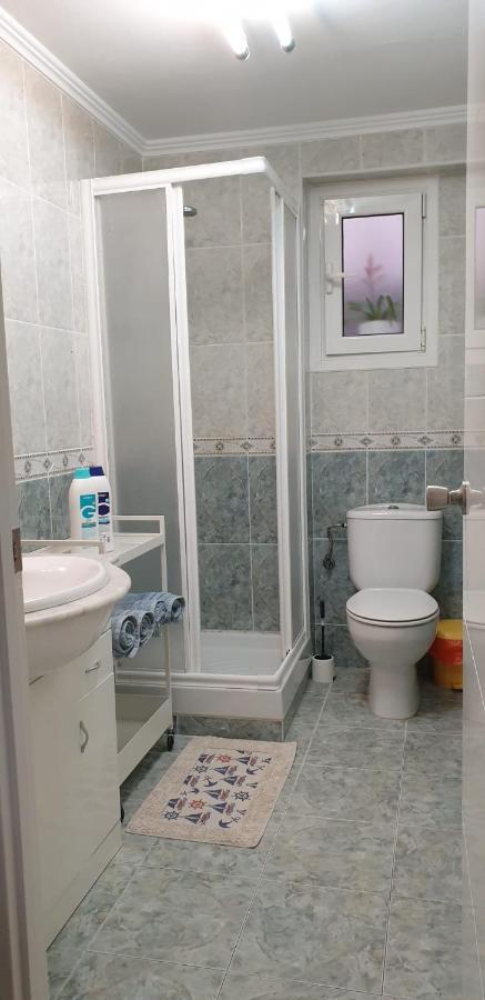 Apartment For 6 People. Valencia Exteriör bild
